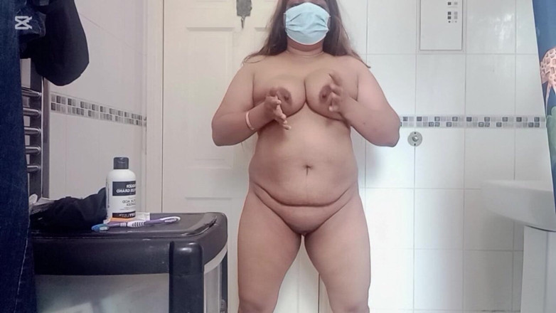 Randi Bhabi: Bhabhi, I Shake My Ass at Home Alone