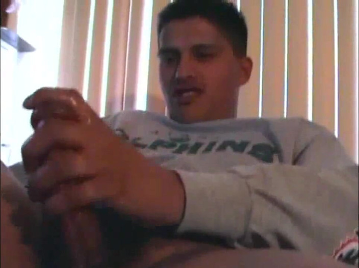 Gaybareback: Straight Show Me His Cock