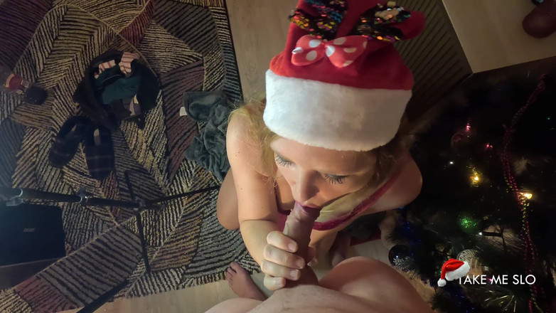 TakeMeSlo: Crăciun fericit cu doamna Ana Slo o muie lentă cu...