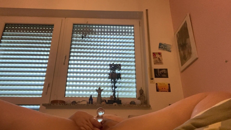 Deutsche Anna: Stepdaddy tells me to do it with the glass dildo