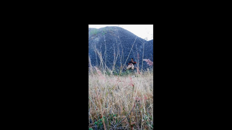 213san: Ochranka ve Volném poli mluví se svou přítelkyní, dokud oba...