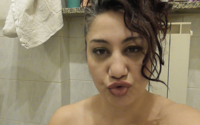 realcoupleitalian: Я целую тебя и писсую в твой рот, мое дрочу