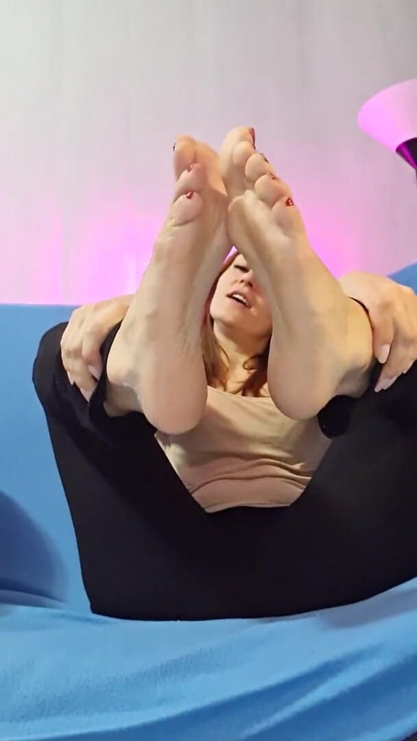 Adele Amber: Feet with socks....