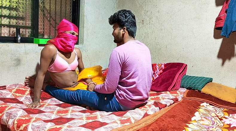 Indian Hijraji: Индийская Pooja Shimel получила подарок от ее бойфренда, так что Pooja Shimel был счастлив и дал ей ее - голос хинди