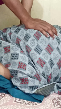Indian Housewife Bhabhi Sex with Stepbrother