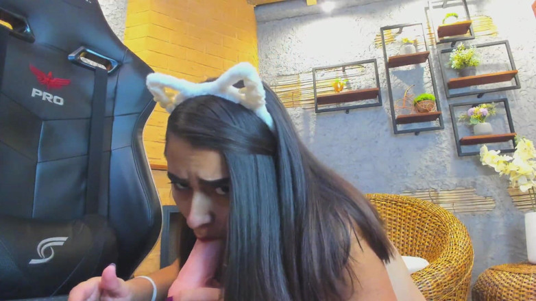 LiliBralee: Kouření Nahé Teenagerky Tvrdý Sex S Prsty Nahé