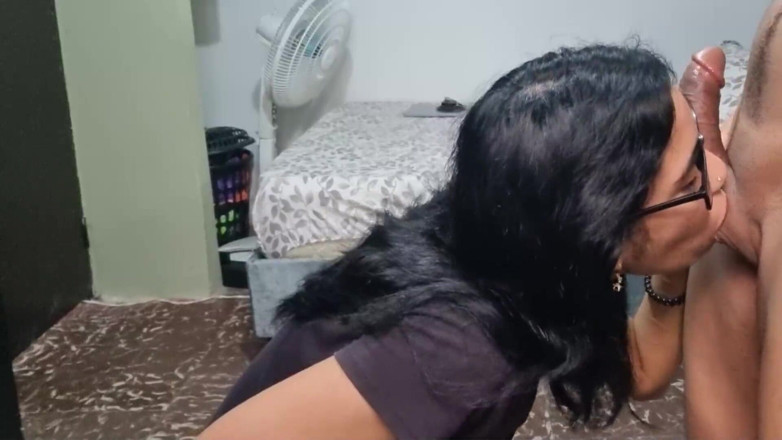 Carahoney: Big and Delicious Cumshot on This Colombian's Tits