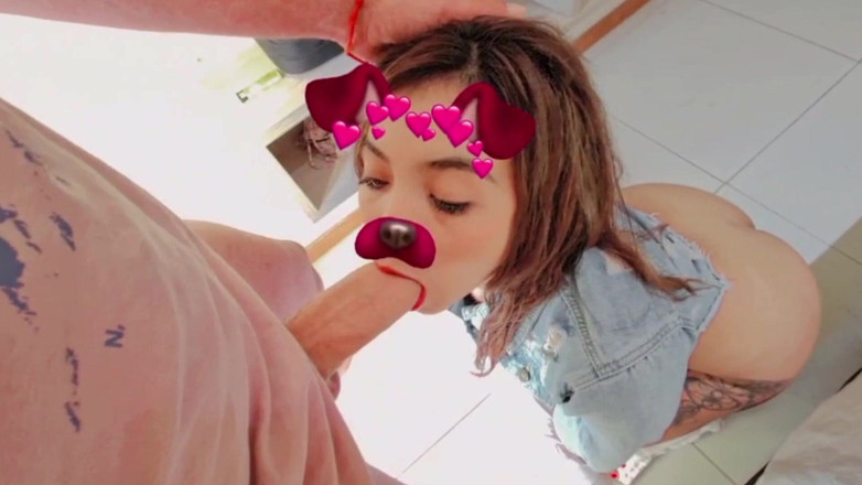 Latinascachondas: Милфа сосет с фильтром