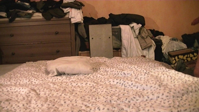 Mark Hannes: Nahá masturbace hump v posteli