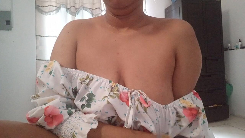 PATY PATY: Morena se dá um pouco de prazer, verdadeira amadora