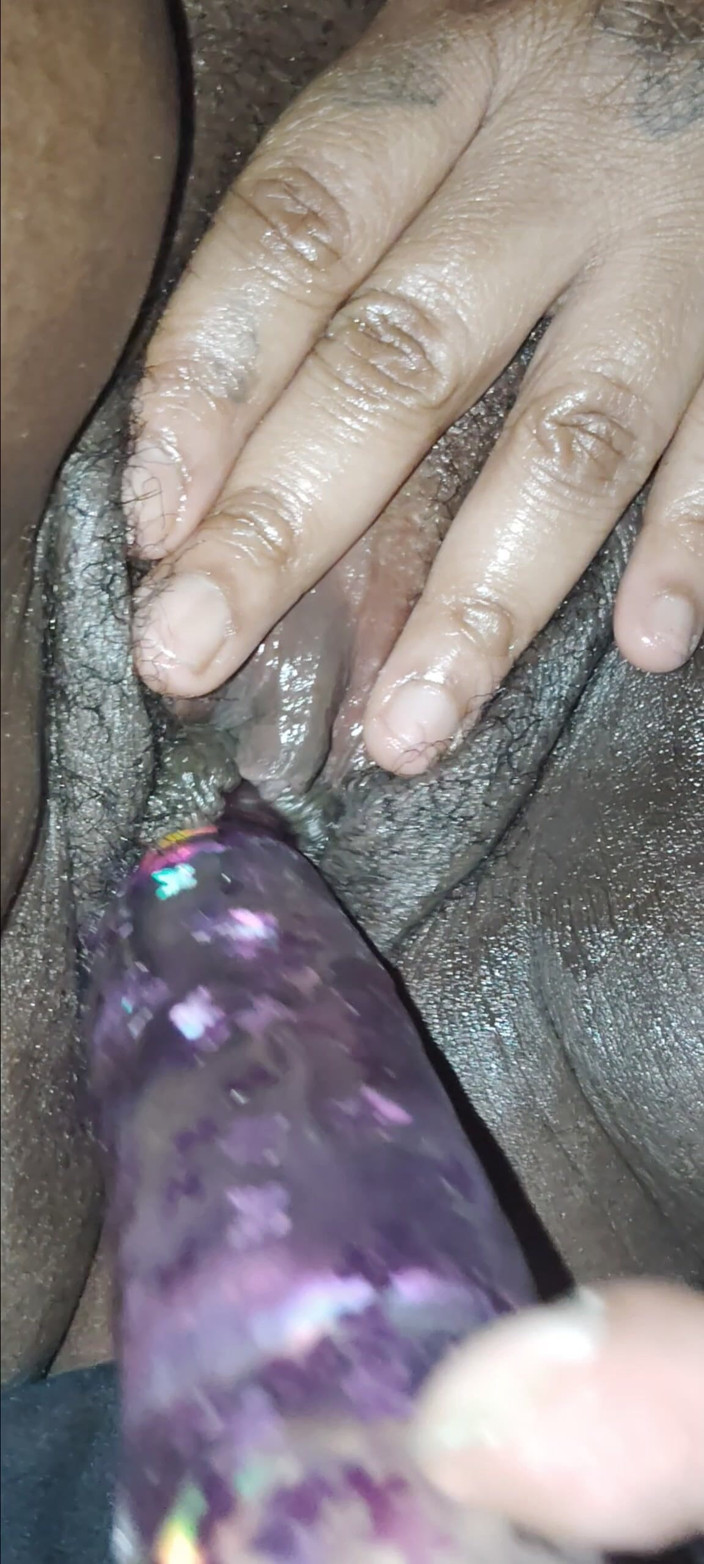 Lola Tha Pink Bunny: Schiebe es in ihre muschi teil 2