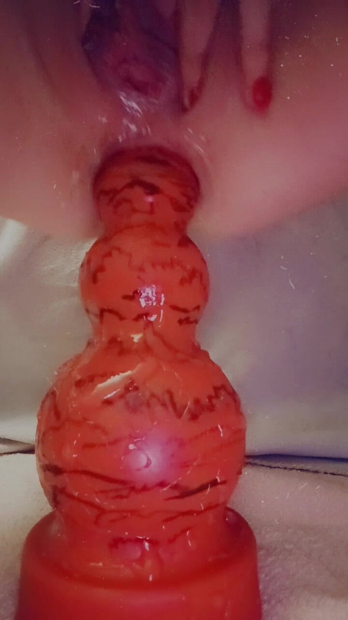 SklavinS_pervert: xxxlディルドはSklavinsのお尻をどんどん開きます!