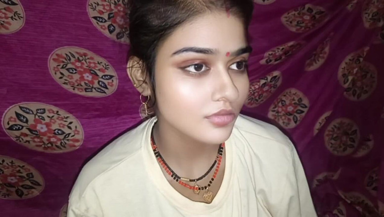 RAKP355: デジ・ソフトコアの胸を見せる