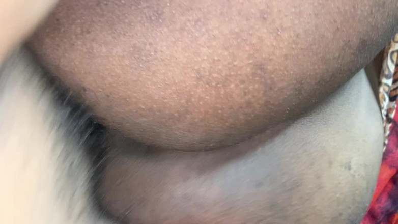 Angoori: Une belle-mère se fait baiser