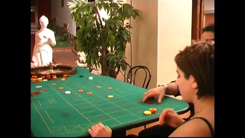 NASTY AMATEUR - Pornstar for a day: प्रलोभन का घर