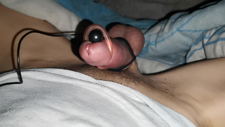 SEXY_GUYBEST: सदस्य लंबे समय तक पकड़ नहीं सका और जल्दी से शक्तिशाली कंपन से आया