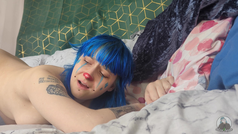 Alice Bean: Машина для траха с клоуном
