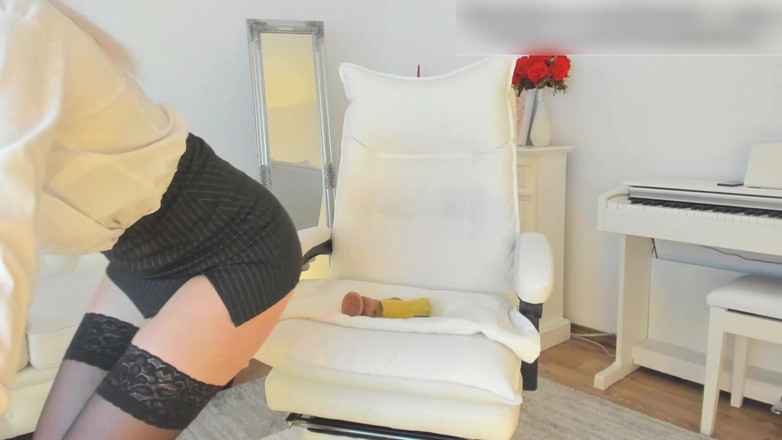 AnnaReyBlonde: CEI, baise de chatte et jeu avec squirt