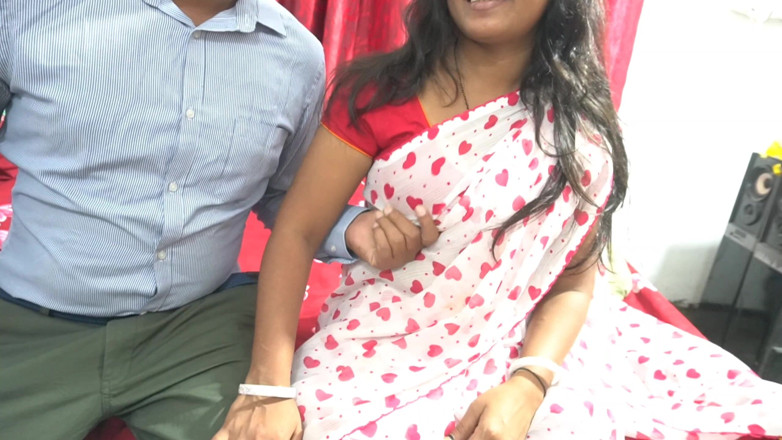 Mumbai Ashu: Bhabhi Looks Absolutely Stunning in That Saree; It Makes Me...