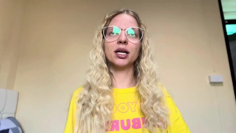 Goddess_Bella_Rae: Kadın kılıklı olmayı çok kolaylaştıracak kolay numara!
