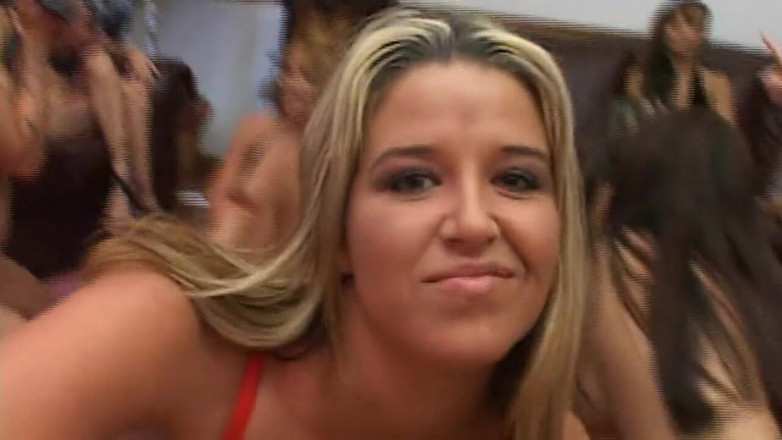 Oldschool X: Hot Teens Love to Suck Cock