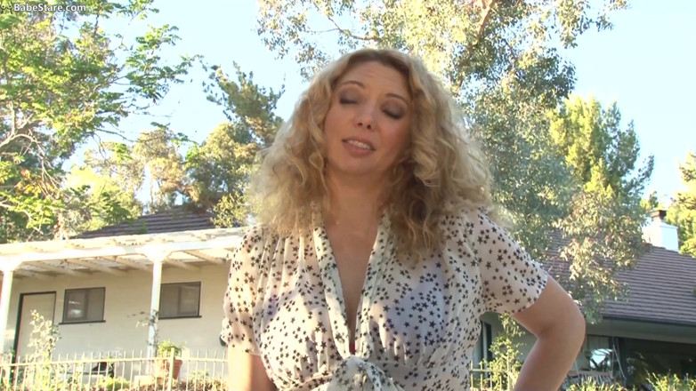 Lesbian Babe Stare: Having sex outdoors is risky but that is what turns...