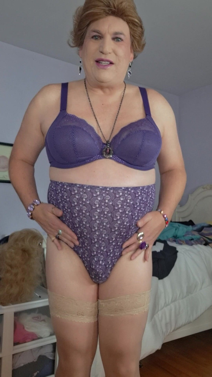 Victoria Lecherri: ¡estoy Tan Mojada Ahora Mismo!