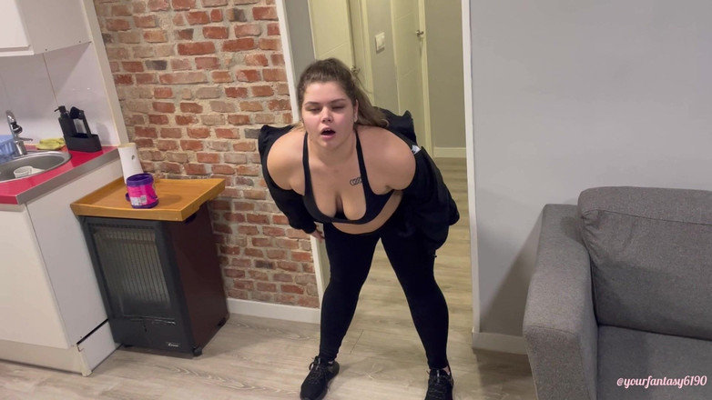 Your fantasy studio: Kentut dalam tracksuit