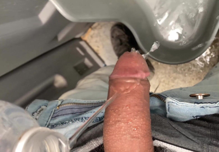 Xooshua (xblue18): 新しい18歳の秘書のための陰茎