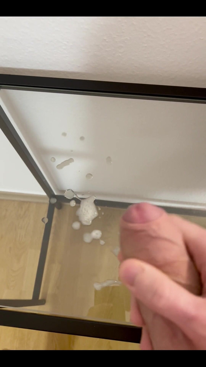 Tommy10boy: Fresh Cum on a Glass Table