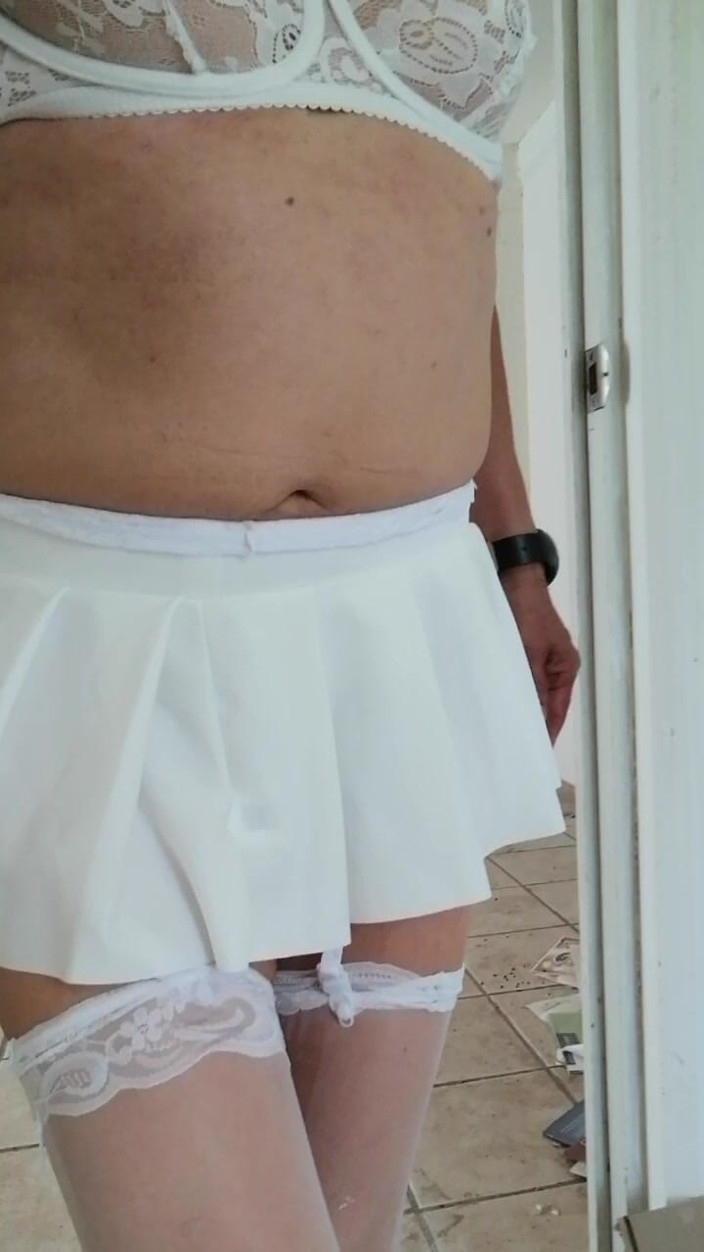 Marga9012: Shaggy White