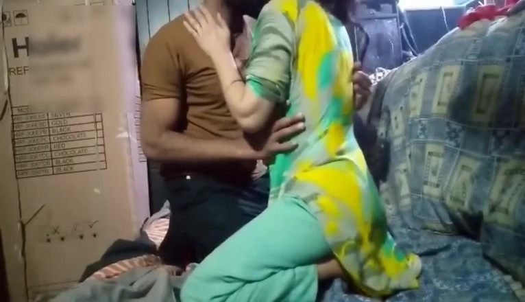 Dasi couple: Pakistani Home Alone Stepsister in Law