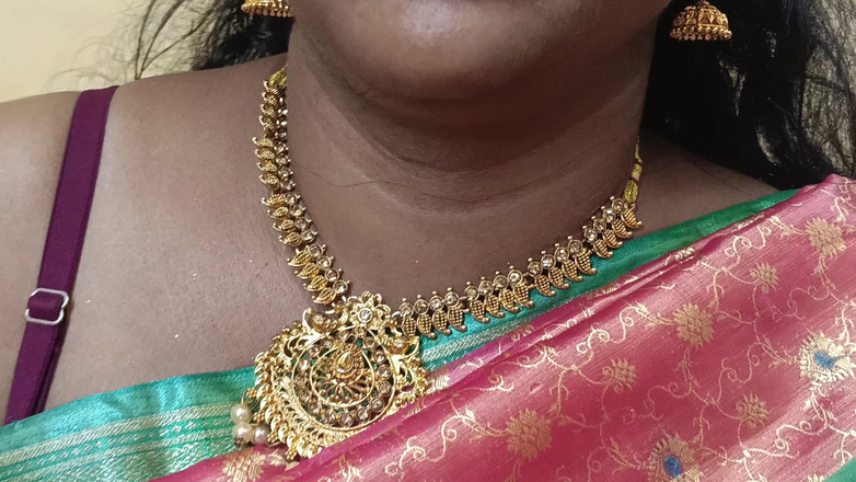 Laxi ammu: Istri pakai kain sosis di rumah