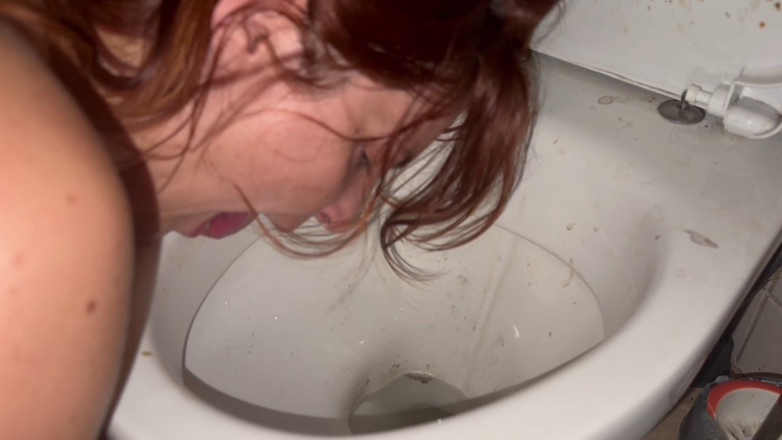 Elena917: Licking Dirty Floor and Toilet, Flashing Head in It