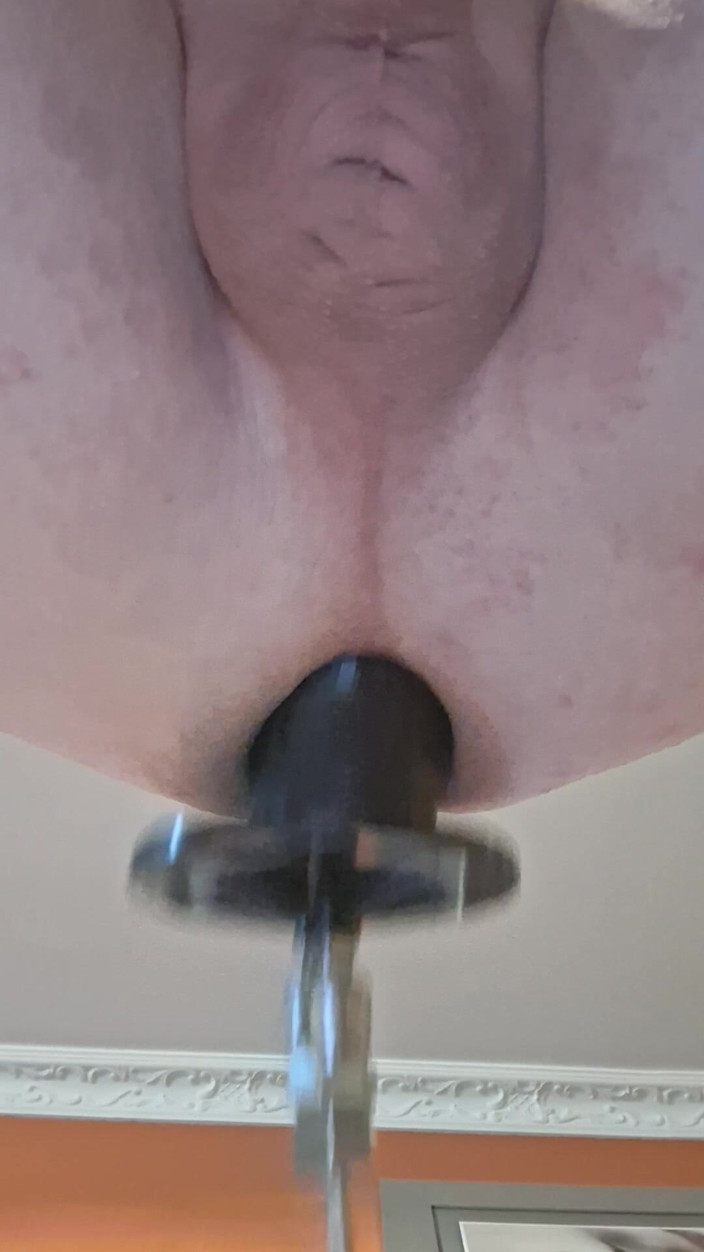 sadiacrossdresser: Fuck Machine