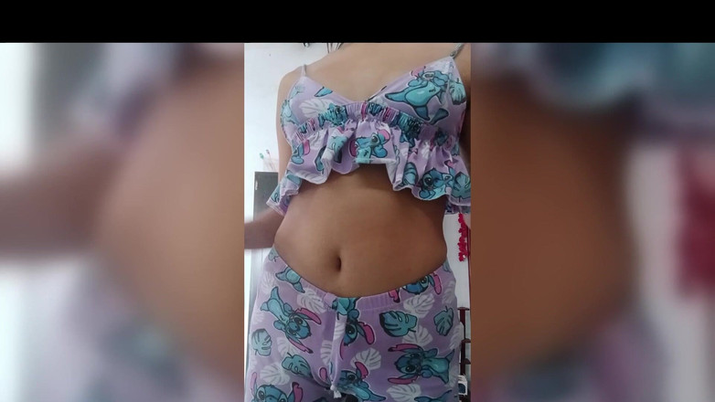 HomemadeTeenhot18: teens18+ prosi sąsiada o seks analny. Prawdziwe domowe wideo.