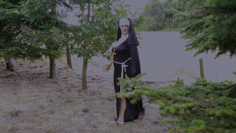 Kylie Britain Adventures: Nový milenec jeptišky Kylie