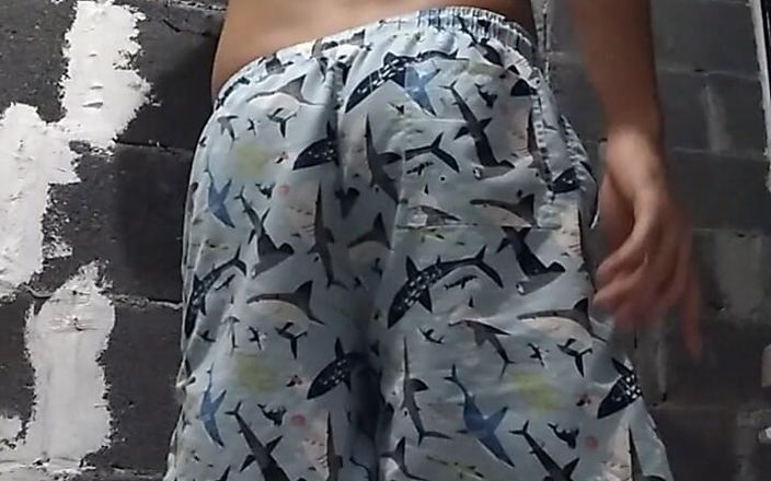 AlexAlejandro13: Ich mag es, auf dem bett zu hüpfen, wenn ich...