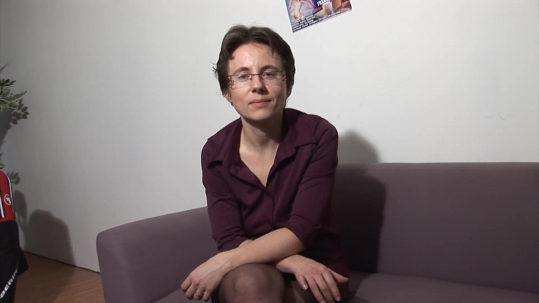 Miami Reality: Slender French stepmom gets fisted and filled with dp