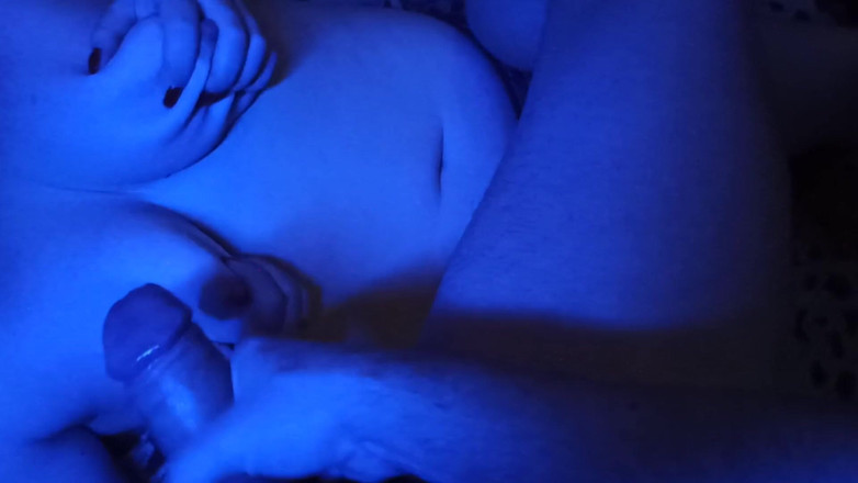 CoupleXXX: 젖탱이에 딸딸이