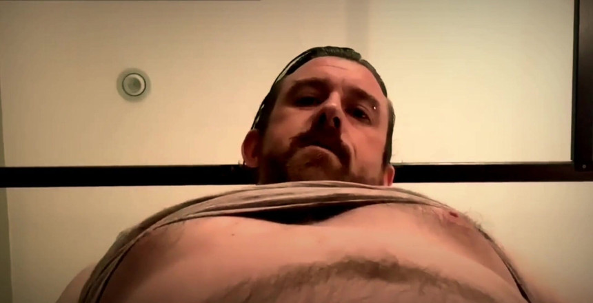 Dirty Talking Guy: Spero che tutti ti piacciano questo video da vicino che...