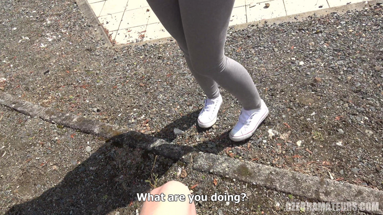 CzechAmateurs: チェコ・アマチュア 121 ヴェロニカとヤラからのハッピーイースター