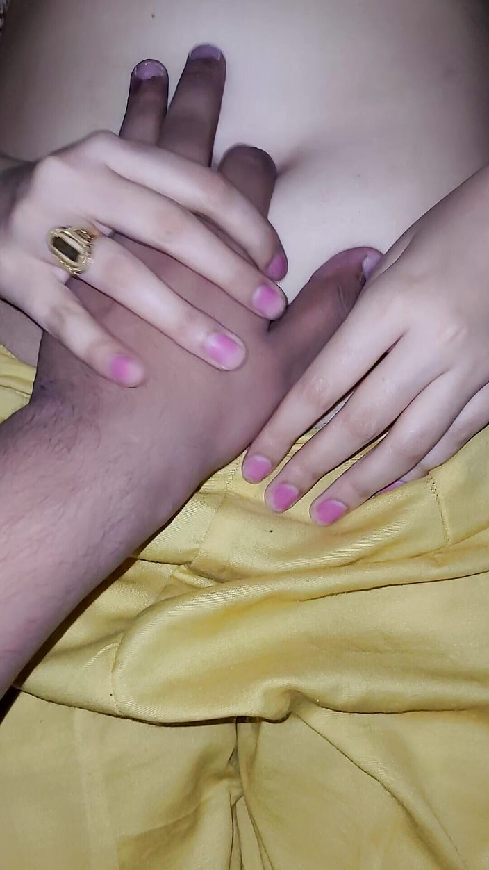 Roobi sharma: Sexy indická švagrová udělala skvělé věci