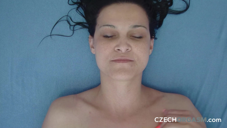 Czech Orgasm: Český orgasmus 142: mokré prsty, skutečné stříkání, žádné předstírání - milf solo