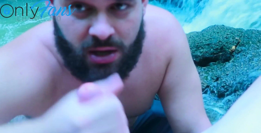 Change340: Fui andando perto das quedas hoje com outro casal, mas...