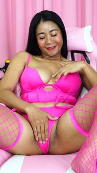 Thai MILF JOI