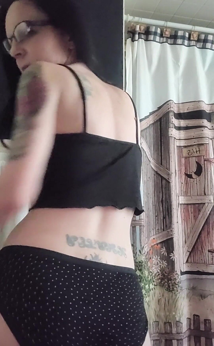 Raven Willow: 21spicy tüm kokmuş osuruk sevgilin için yüksek sesle ve sulu...