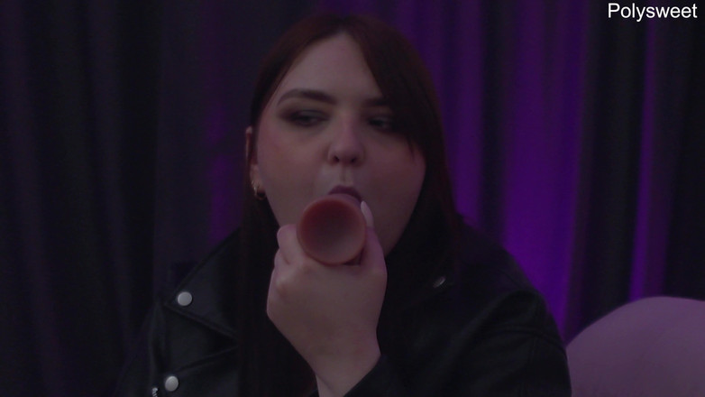 Polly Sweet: Stăpâna rusă îți cere să-i dai un