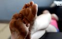 Czech Soles - foot fetish content: Bàn chân bẩn thỉu và dép xỏ ngón