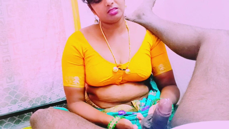 Telugu honey lips: Villege Saree Maid Hardcore Fucking with House Owner. Telugu Dirty...
